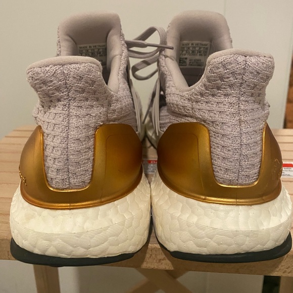 Adidas Ultraboost 4.0 DNA size 7 - Picture 4 of 9